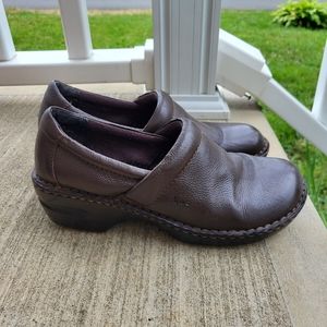B.o.c. size 11 ladies slip on brown clogs